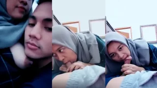 Bokep Indo Hijab Kulum Kontol Sampai Keluar Peju